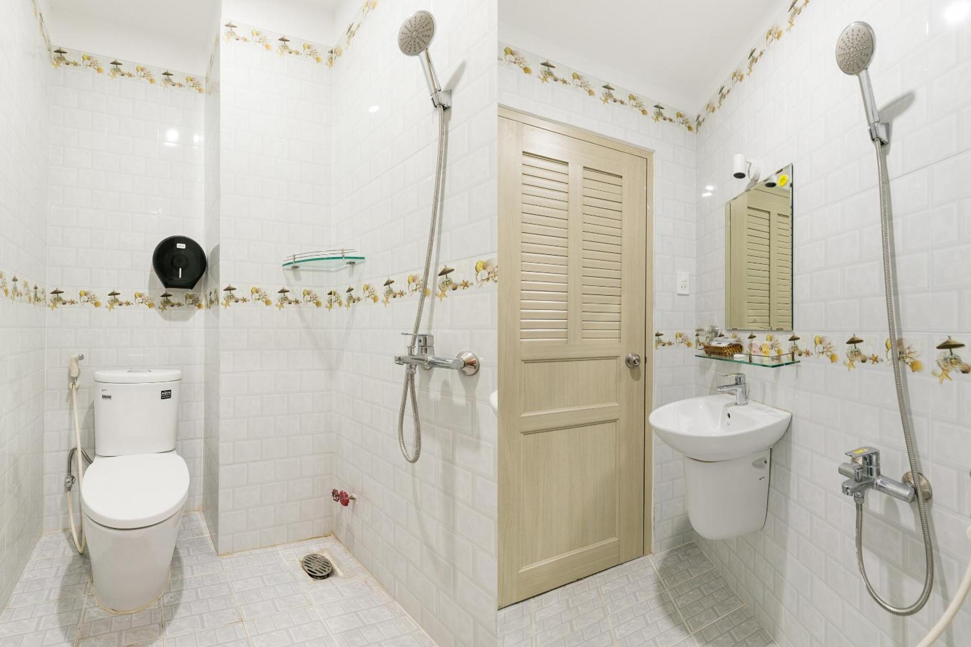 Super Oyo 520 Friendly Homestay Ho Chi Minh-stad Buitenkant foto